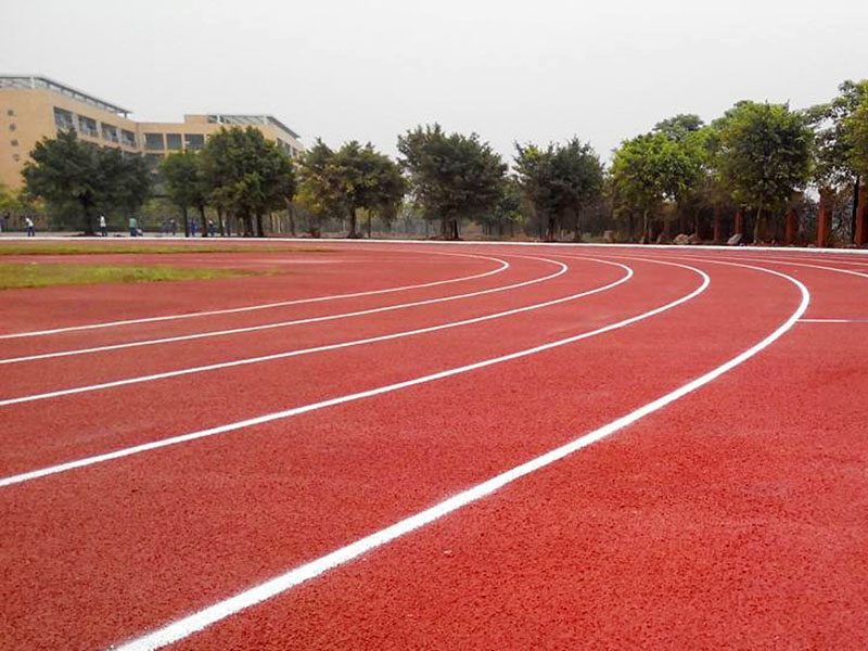 塑膠跑道膠水不容易干的原因？