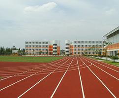 標(biāo)準(zhǔn)的塑膠運(yùn)動(dòng)場(chǎng)的布局安排注意
